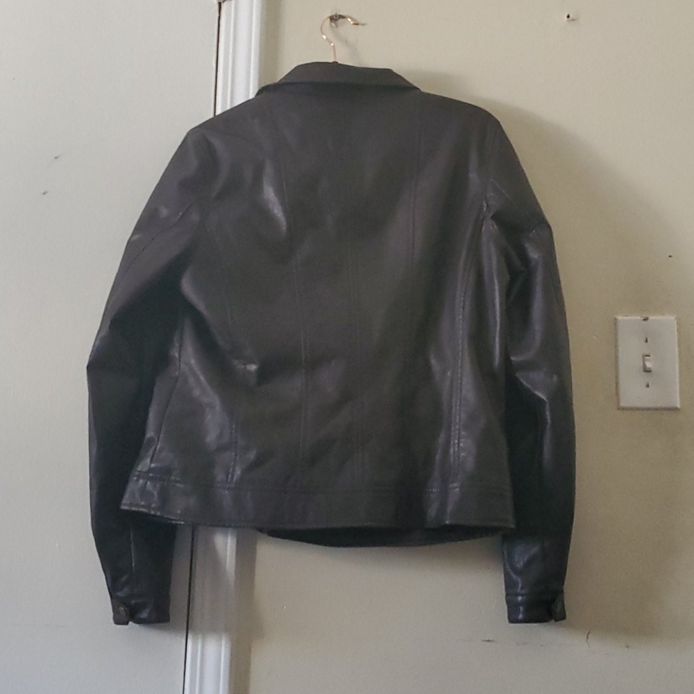 Jacket - Picture 2 of 3